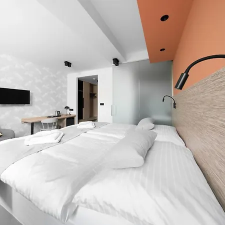 Diana Hotel 4*
