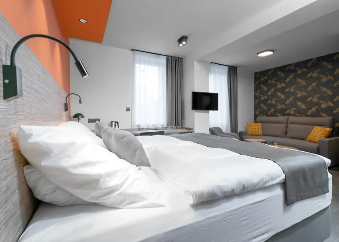 Hotel Diana